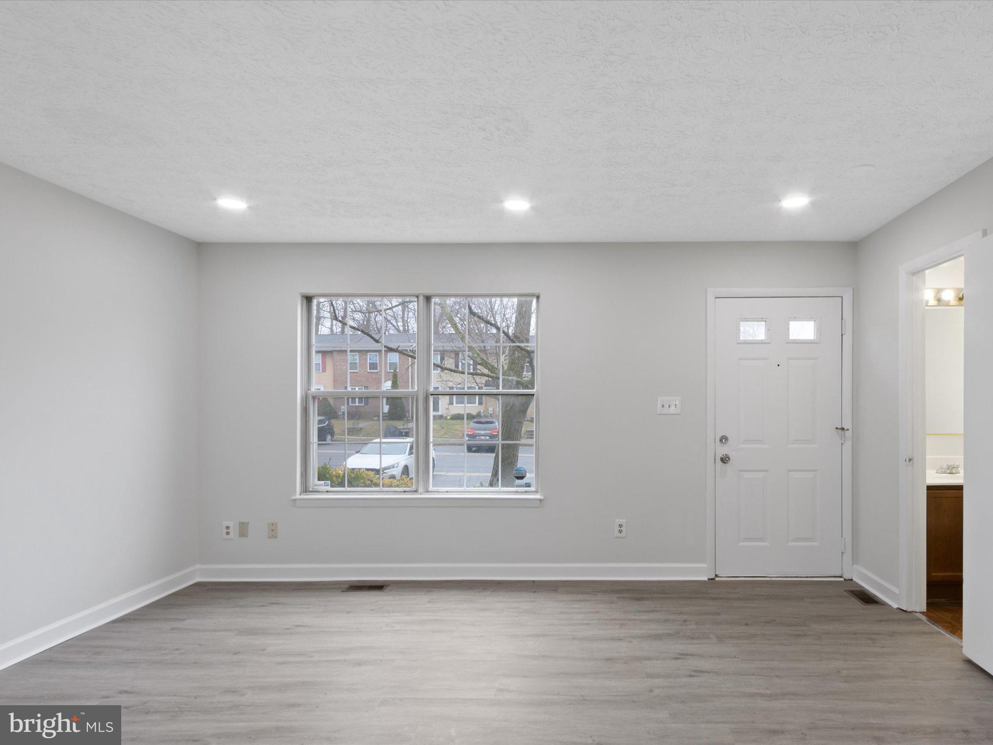 14 Derwood Ct