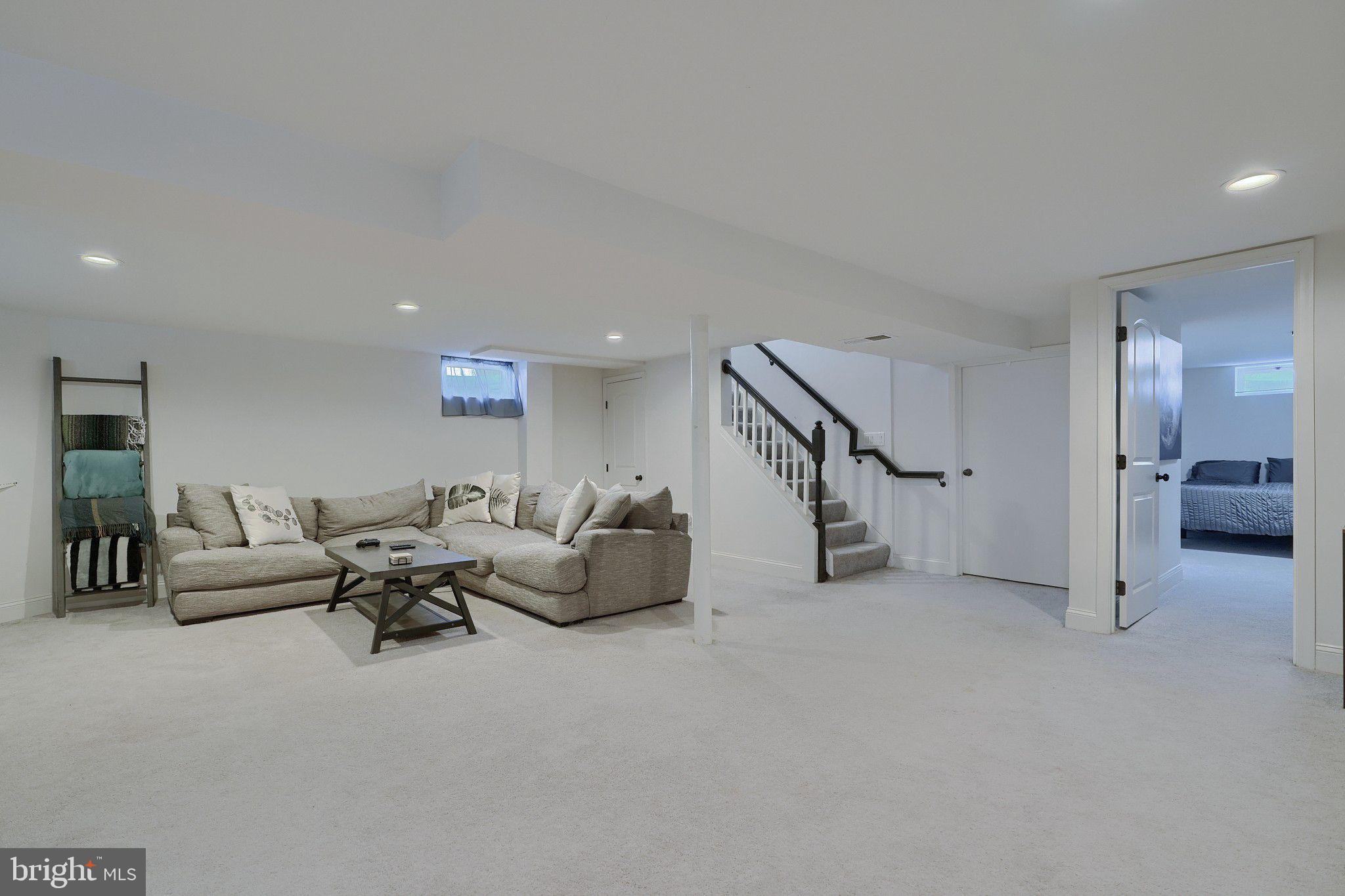 3317 Kerry Rd