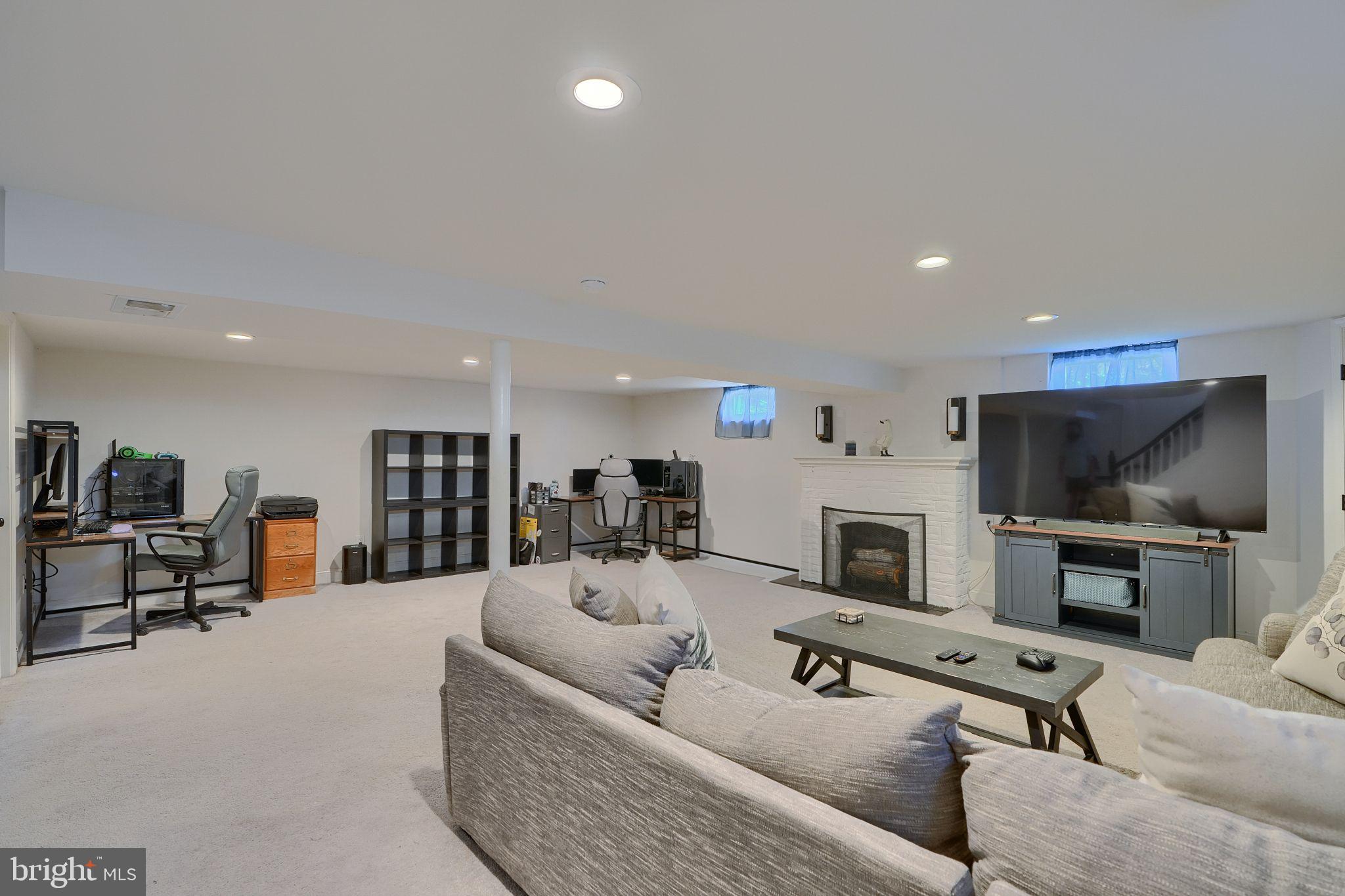 3317 Kerry Rd