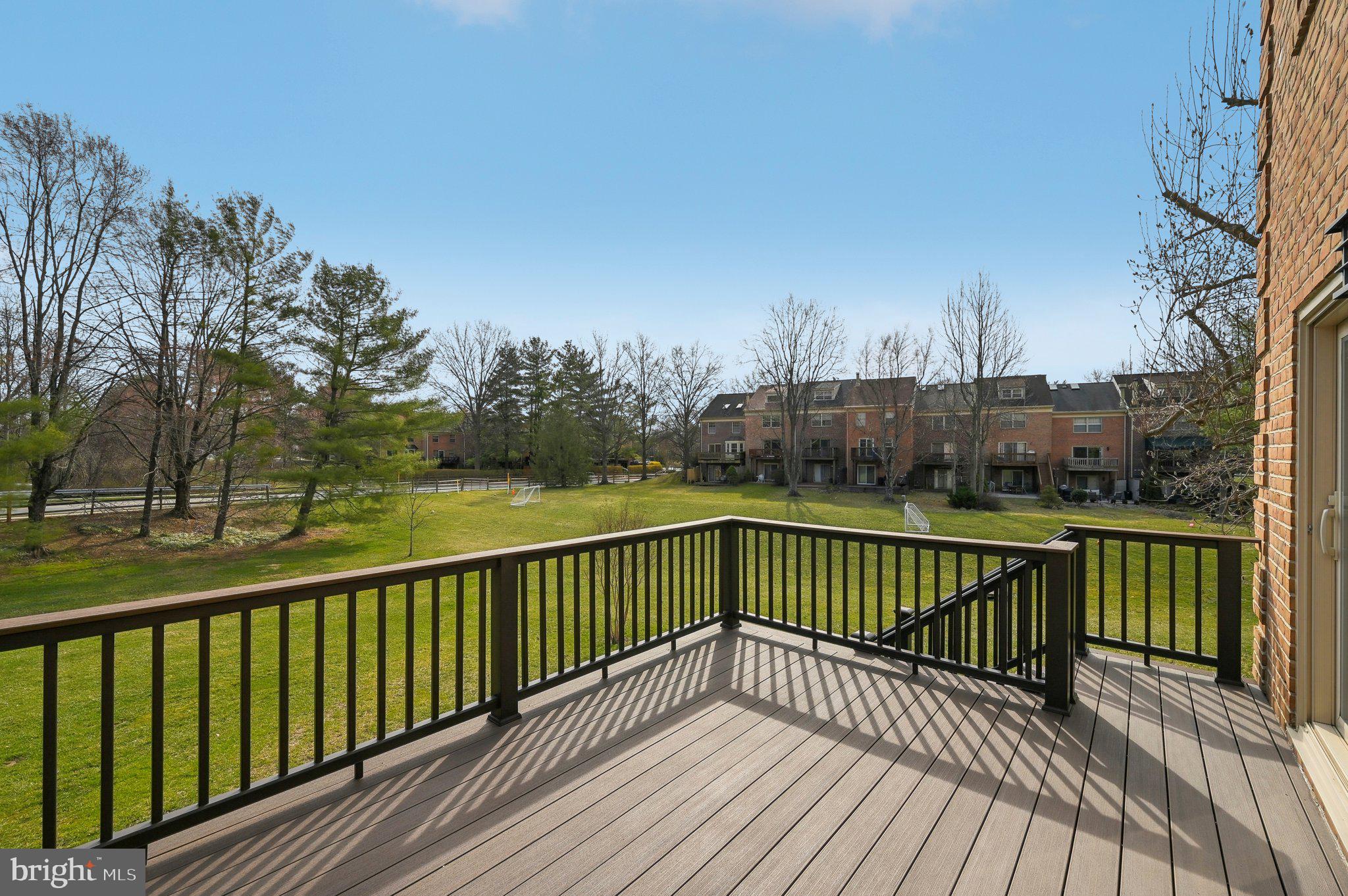 27 Victoria Falls Ct
