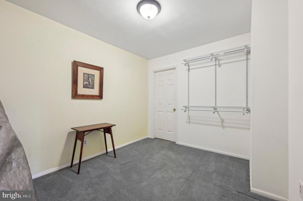 27 Victoria Falls Ct
