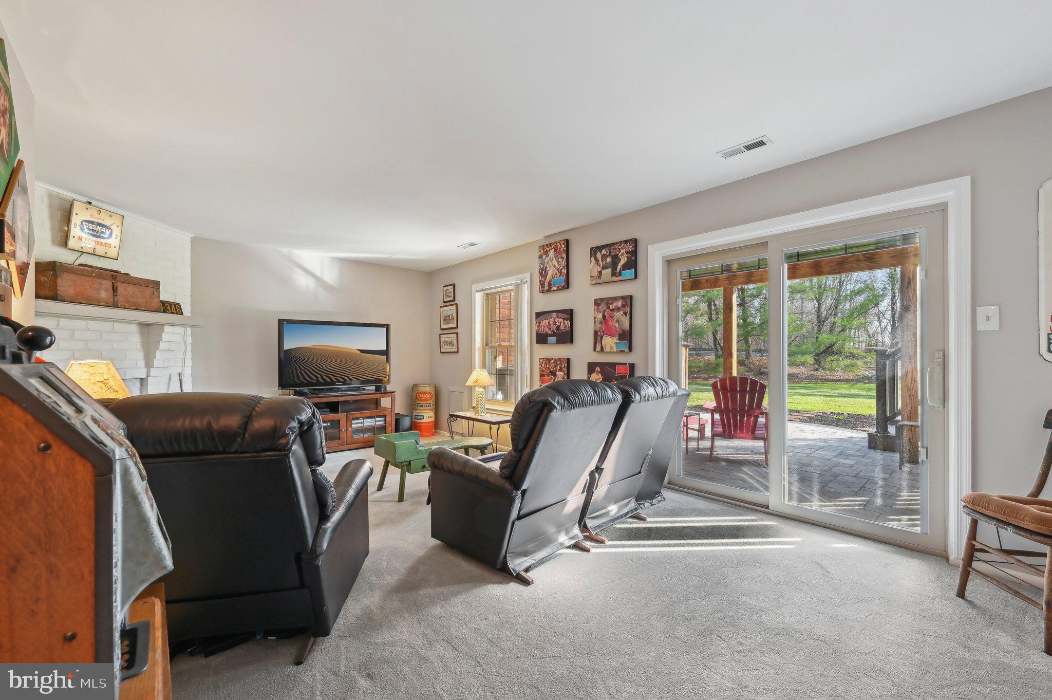 27 Victoria Falls Ct