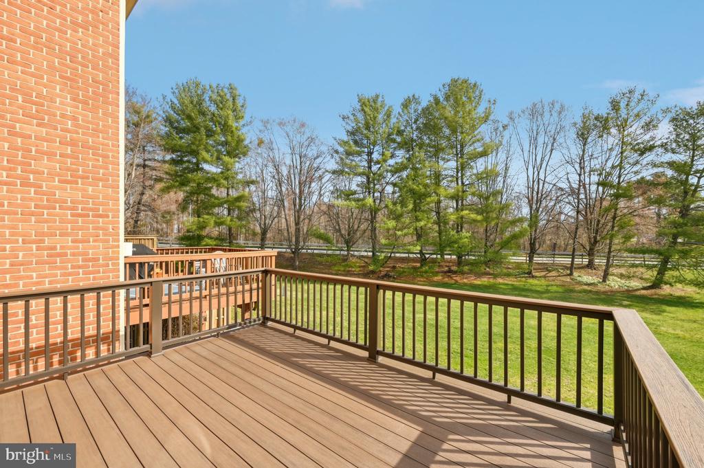 27 Victoria Falls Ct