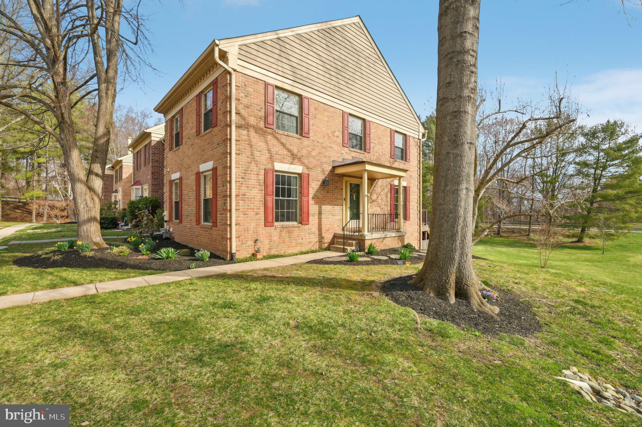 27 Victoria Falls Ct