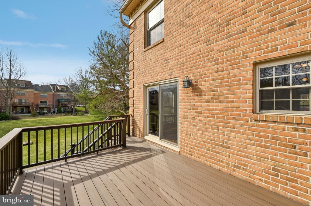 27 Victoria Falls Ct
