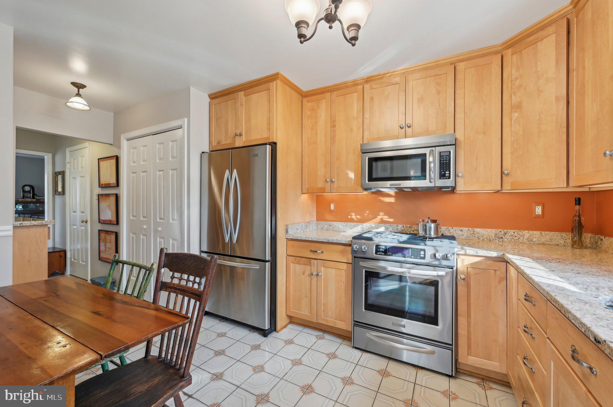 27 Victoria Falls Ct