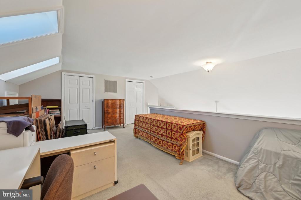 27 Victoria Falls Ct