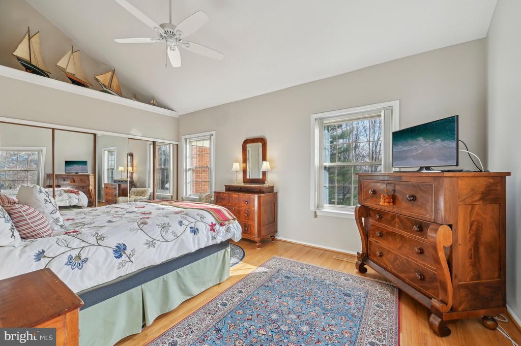 27 Victoria Falls Ct