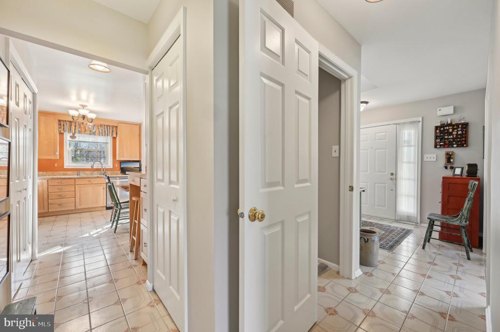 27 Victoria Falls Ct