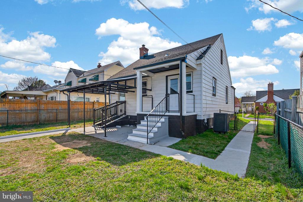 3009 SALISBURY AVENUE