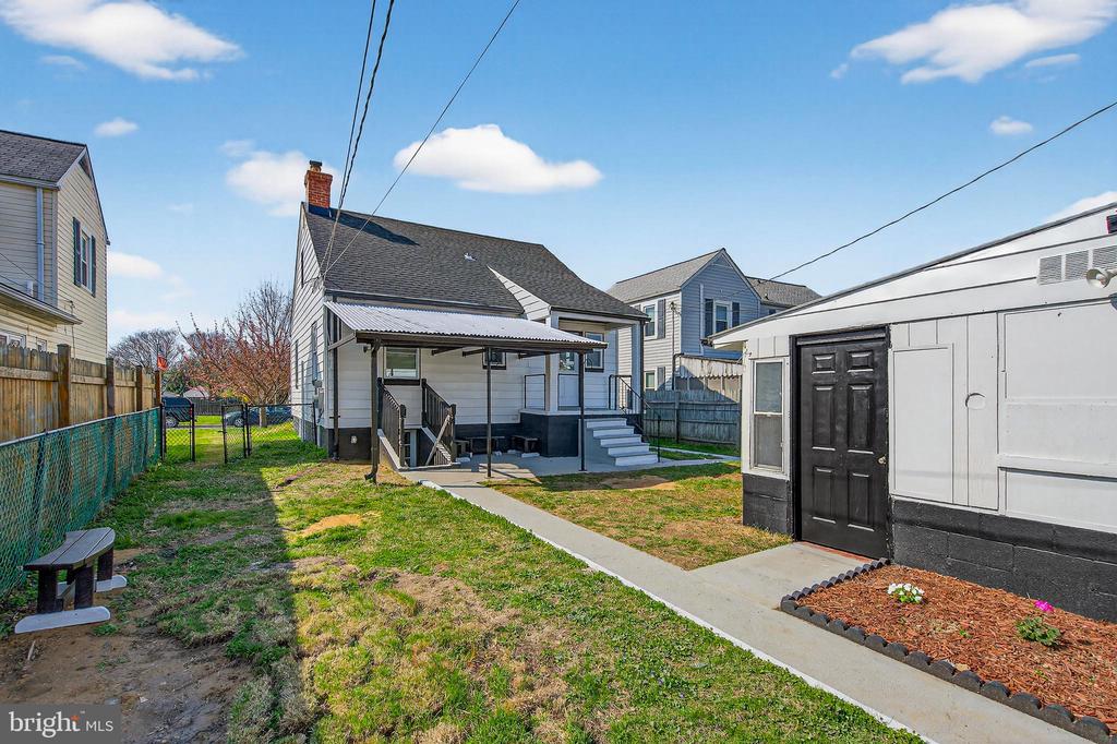 3009 SALISBURY AVENUE