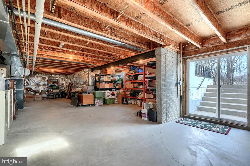 298 Arthur Ave