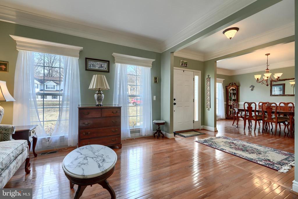 298 Arthur Ave