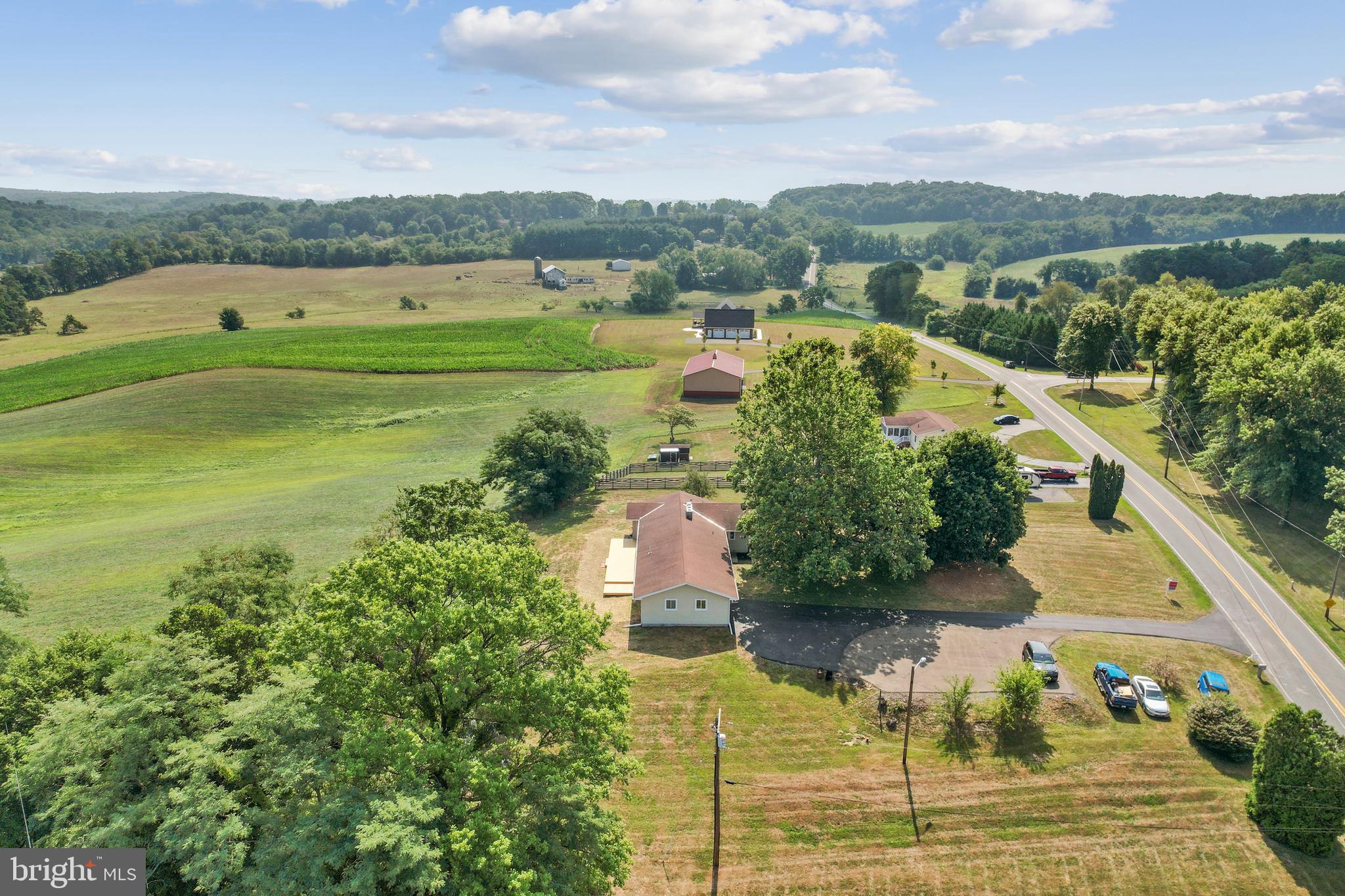 2122 Uniontown Rd