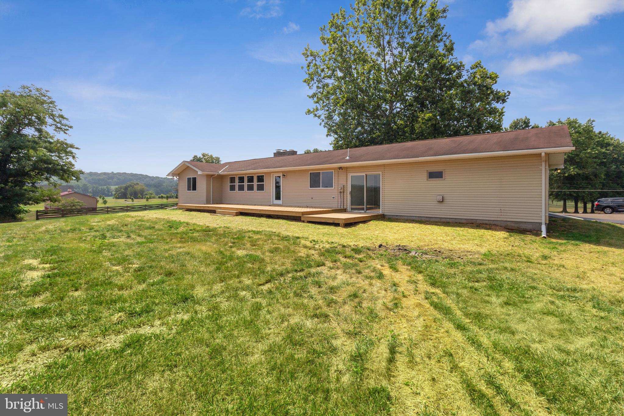 2122 Uniontown Rd