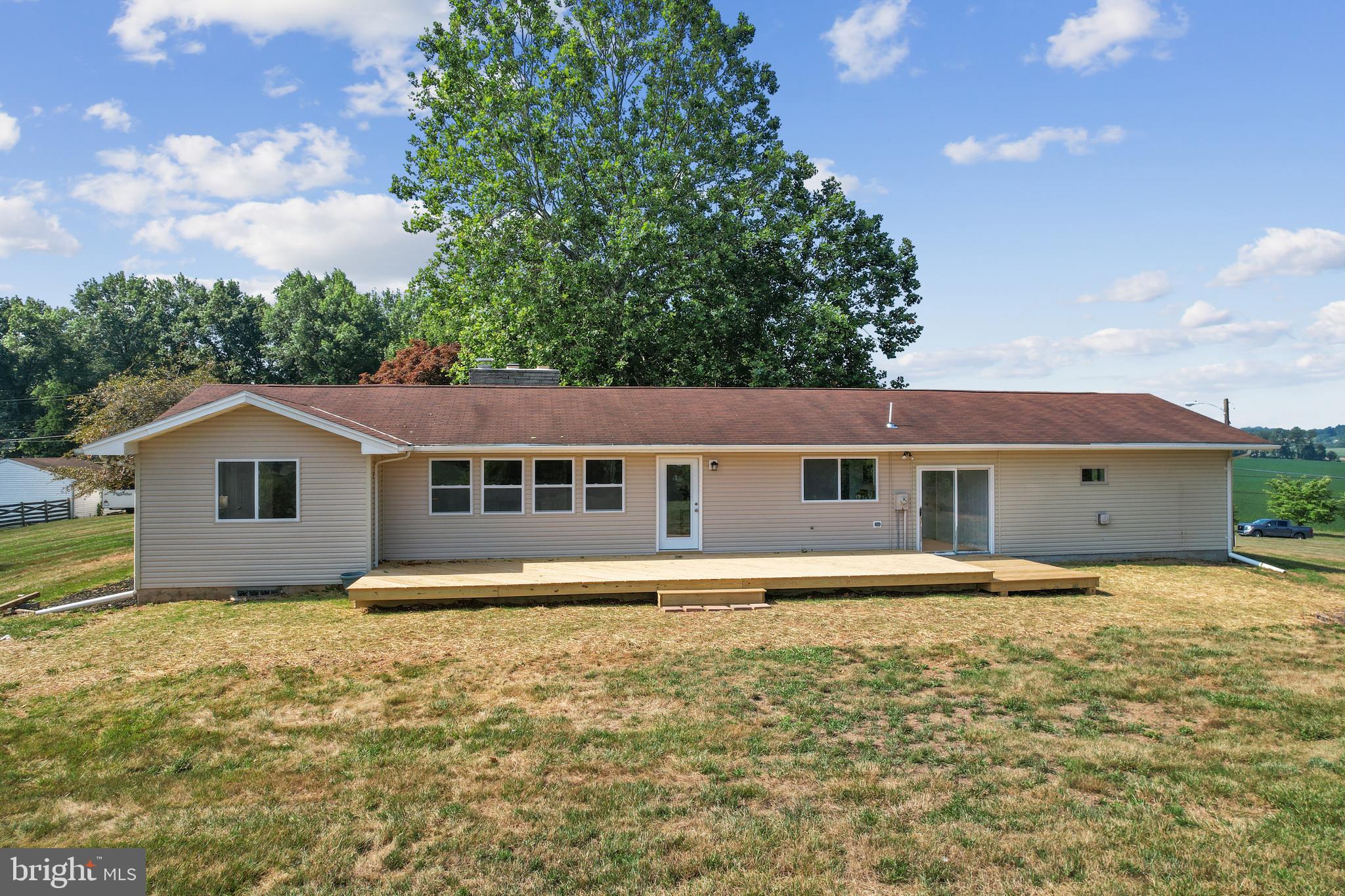 2122 Uniontown Rd