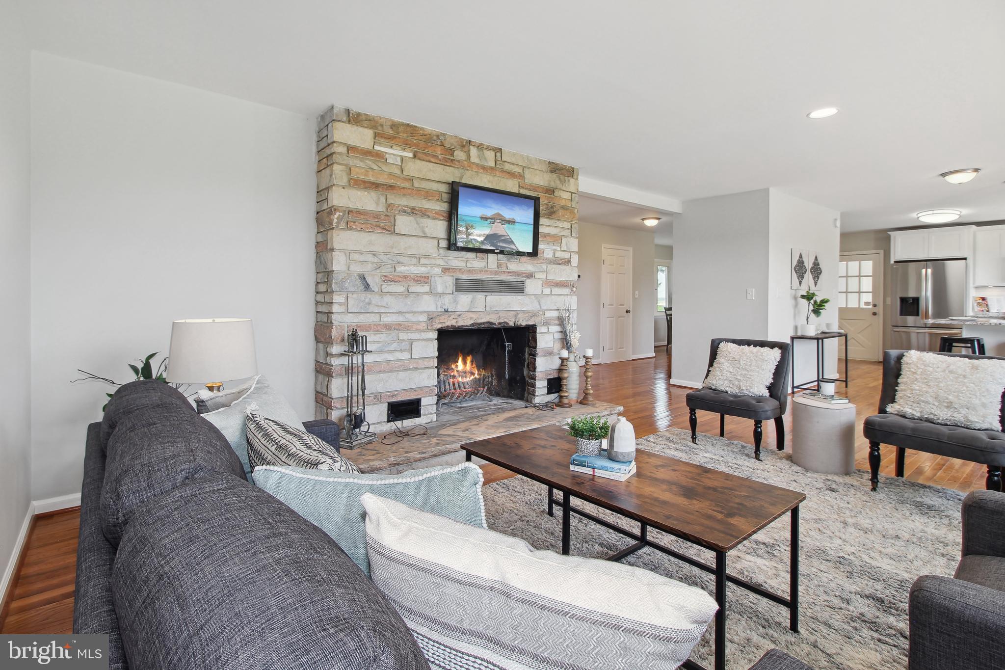 2122 Uniontown Rd
