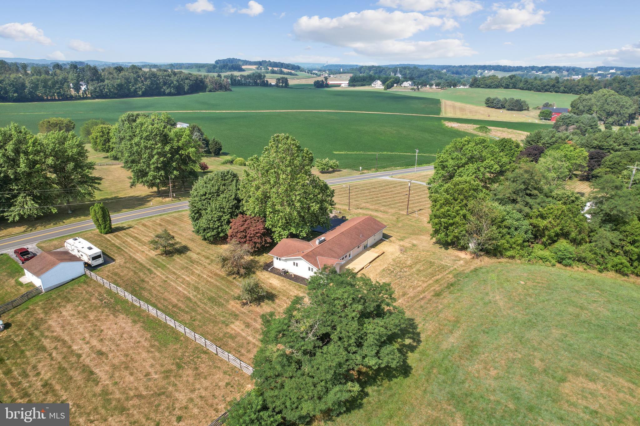 2122 Uniontown Rd