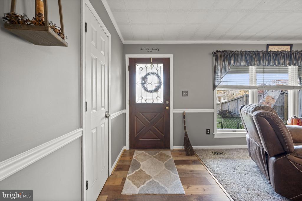 418 LONDON COURT