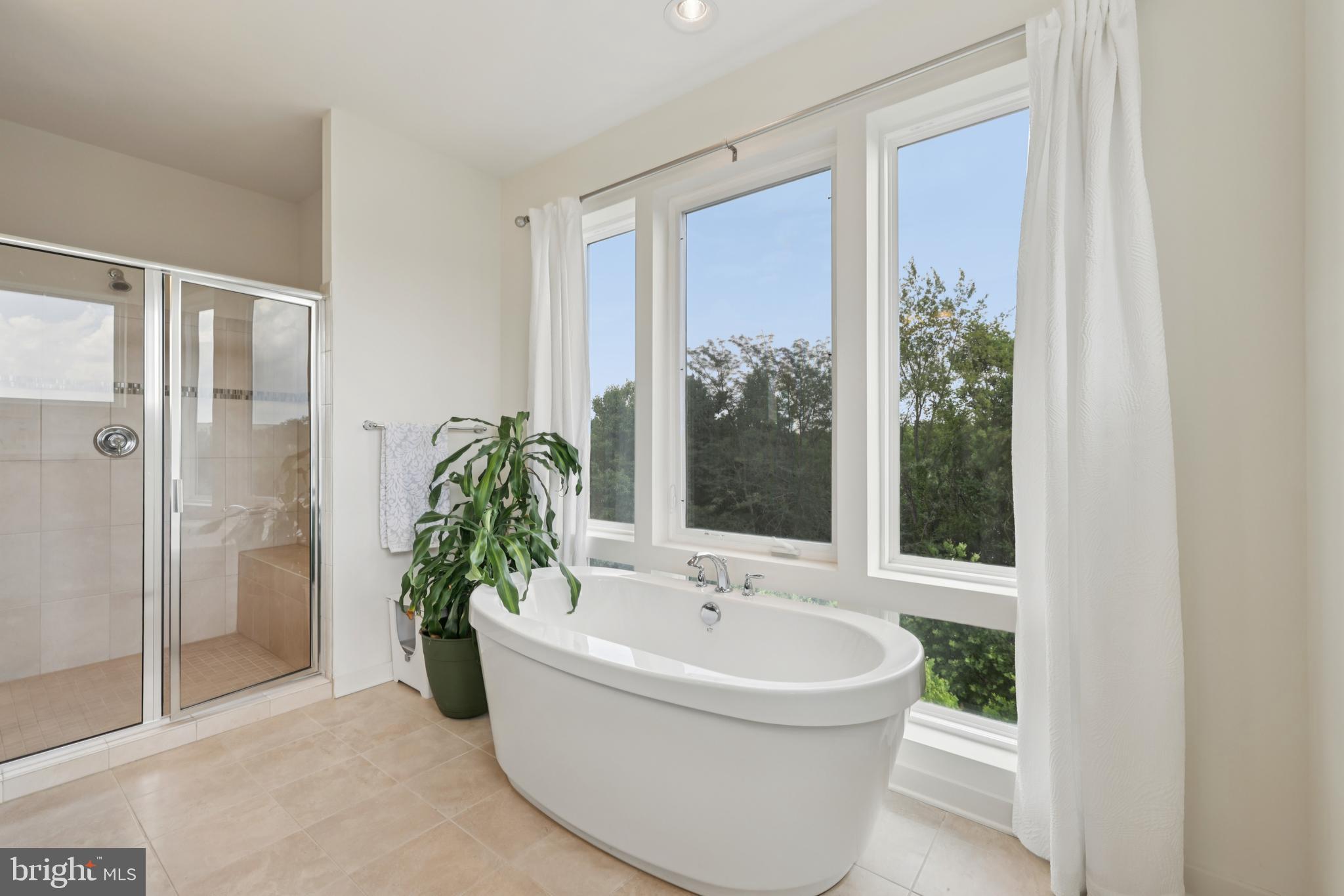 1461 WHEYFIELD DRIVE