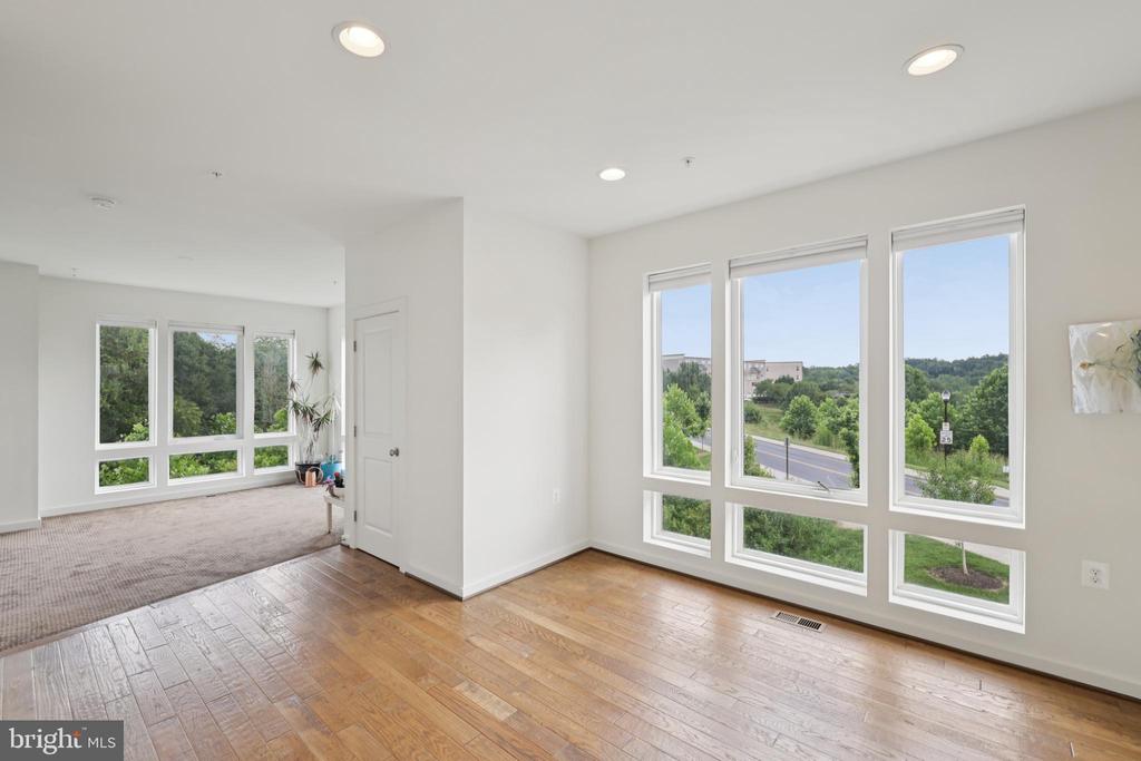 1461 WHEYFIELD DRIVE