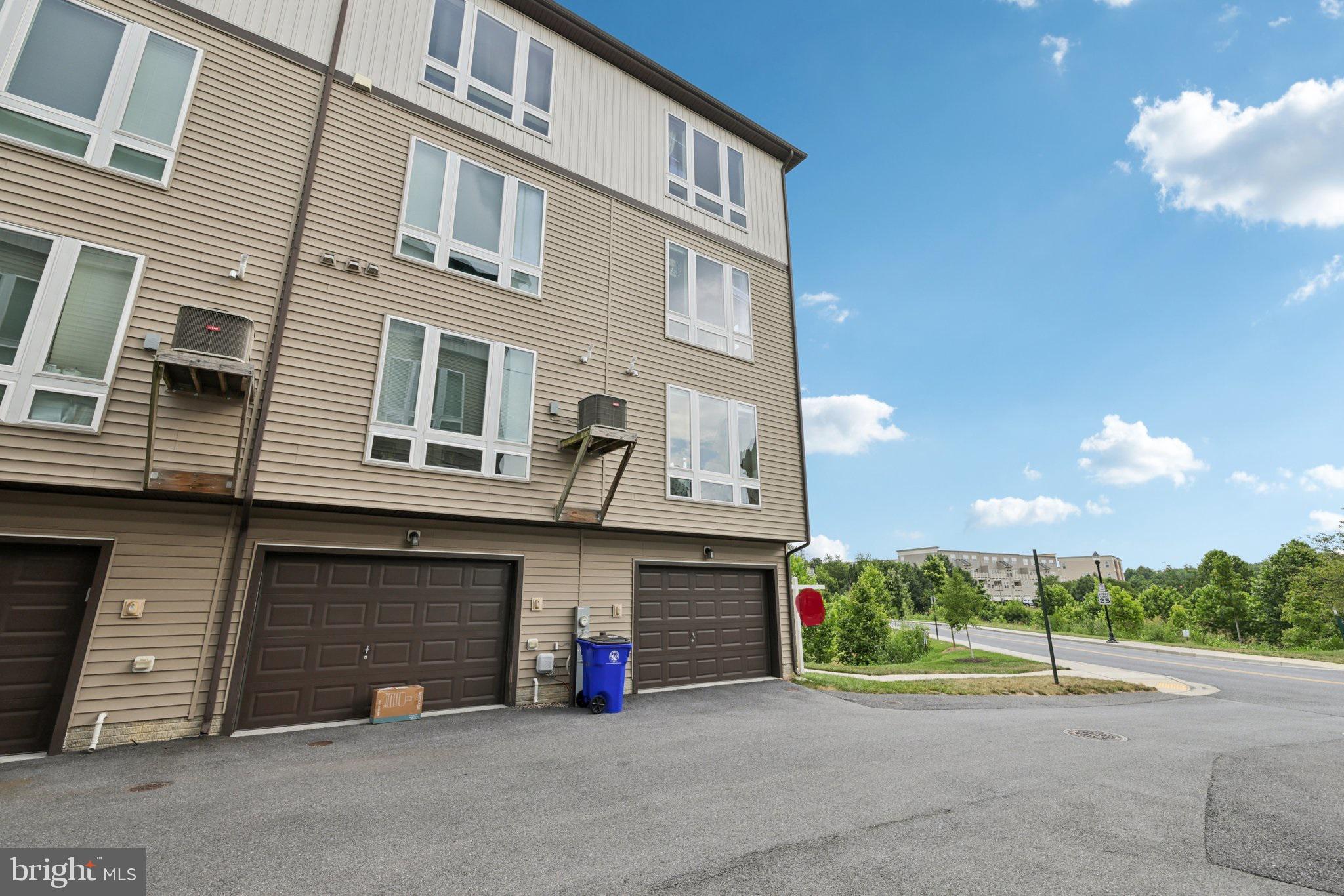 1461 WHEYFIELD DRIVE