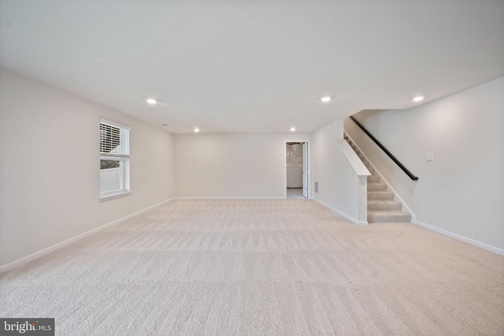 7026 FREEDOM WAY
