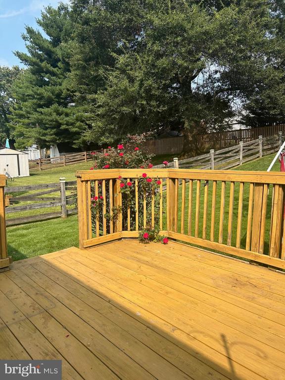 2509 LAUREL VALLEY GARTH