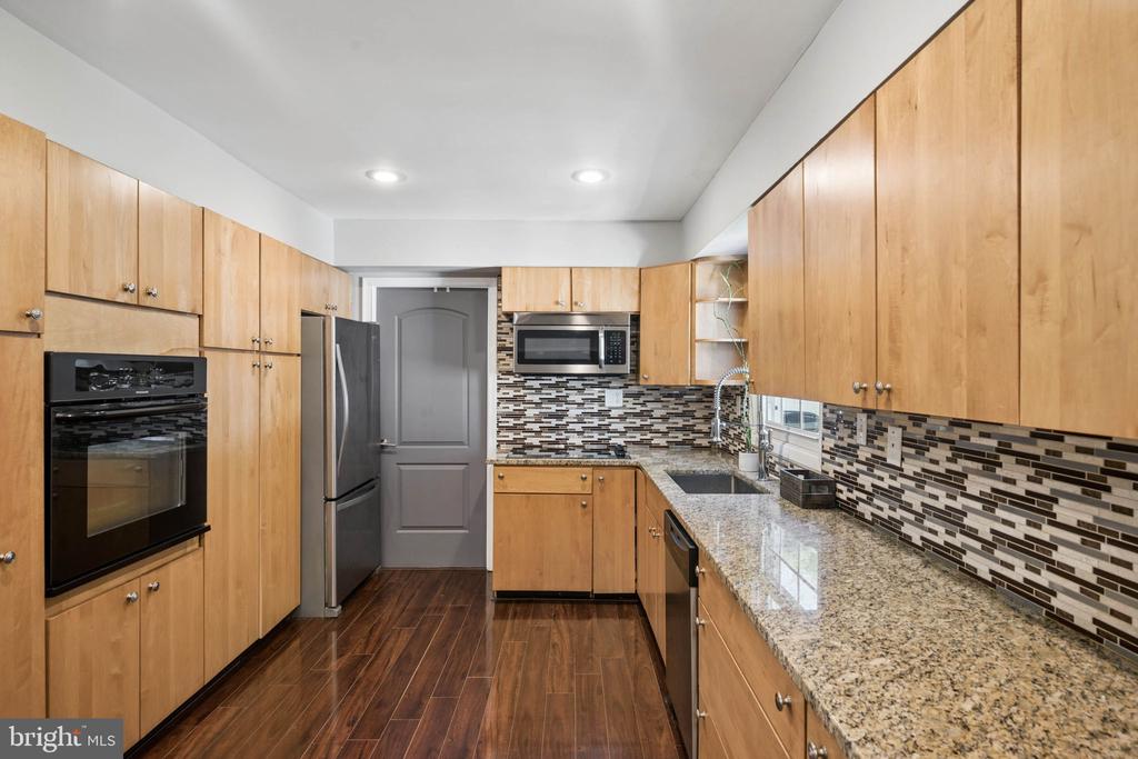 3106 SUPERIOR LANE LANE