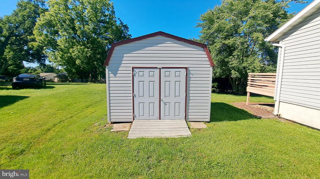 451 CLOVER LANE
