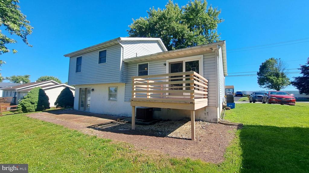 451 CLOVER LANE