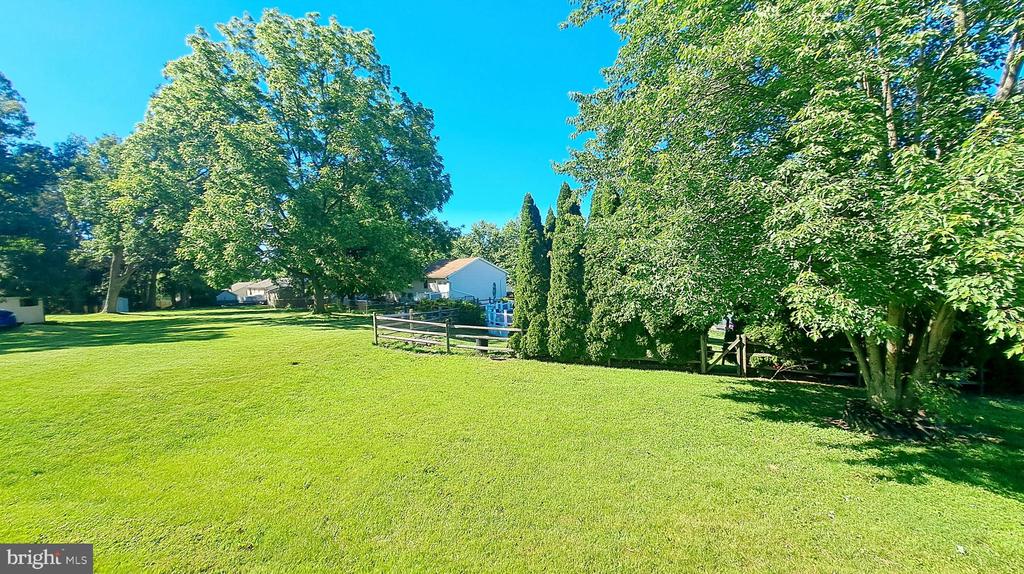 451 CLOVER LANE