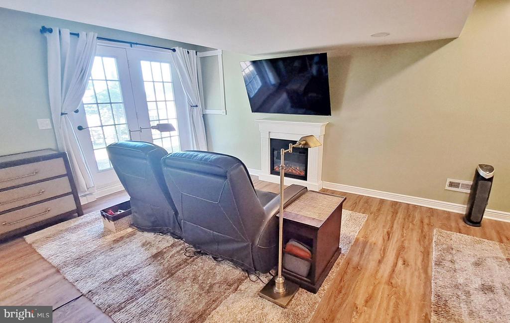 451 CLOVER LANE