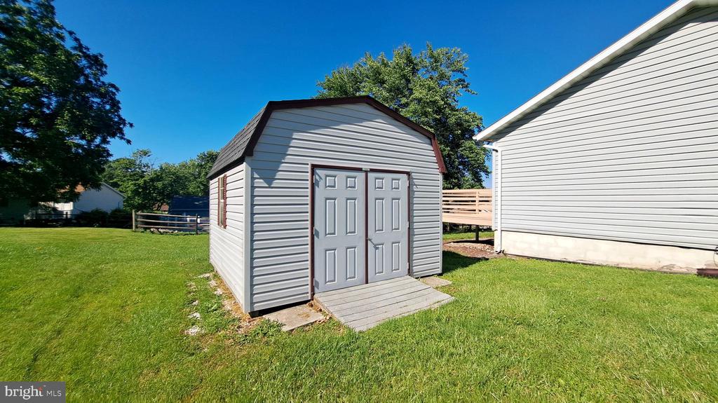 451 CLOVER LANE