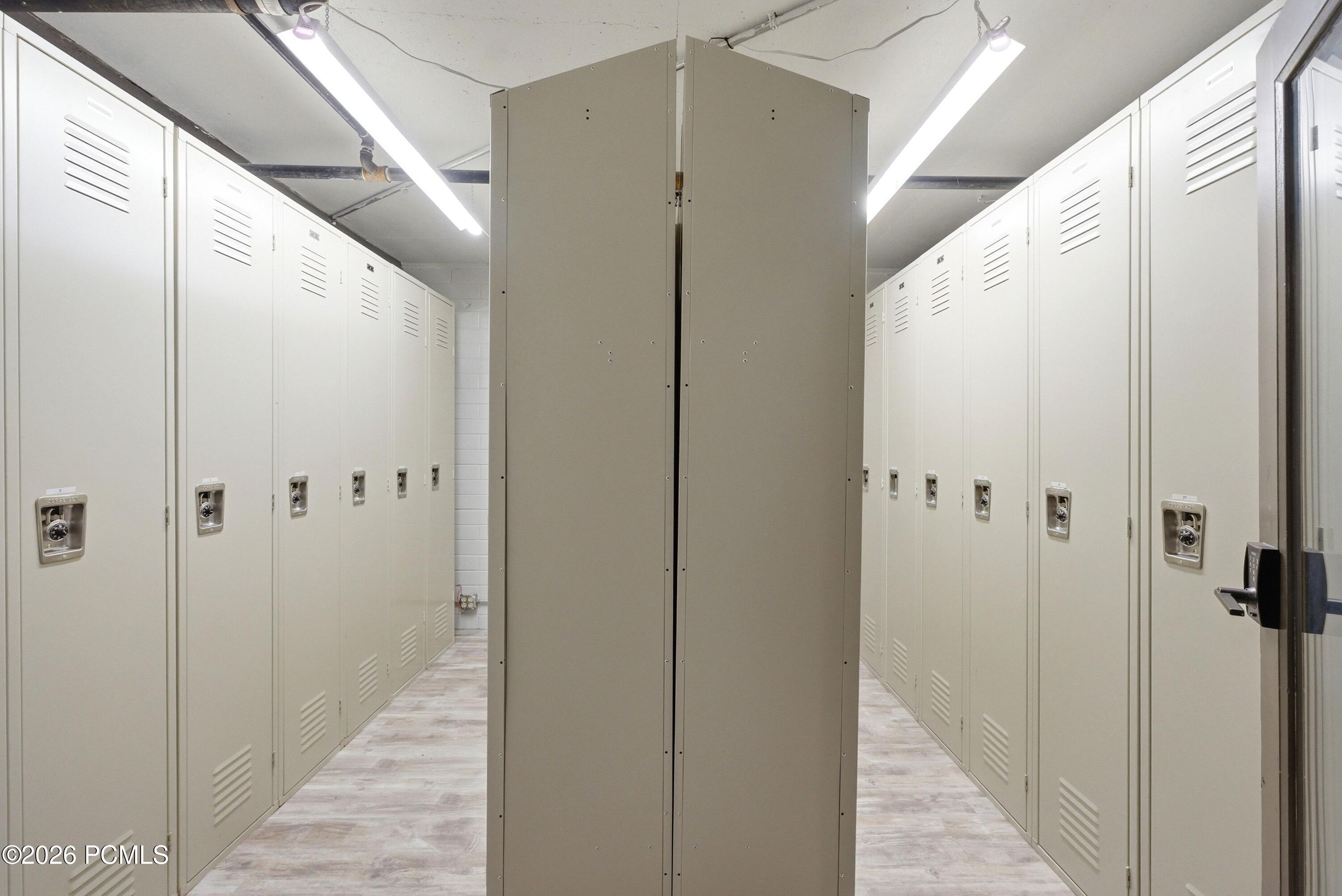 2000 Prospector Avenue 102