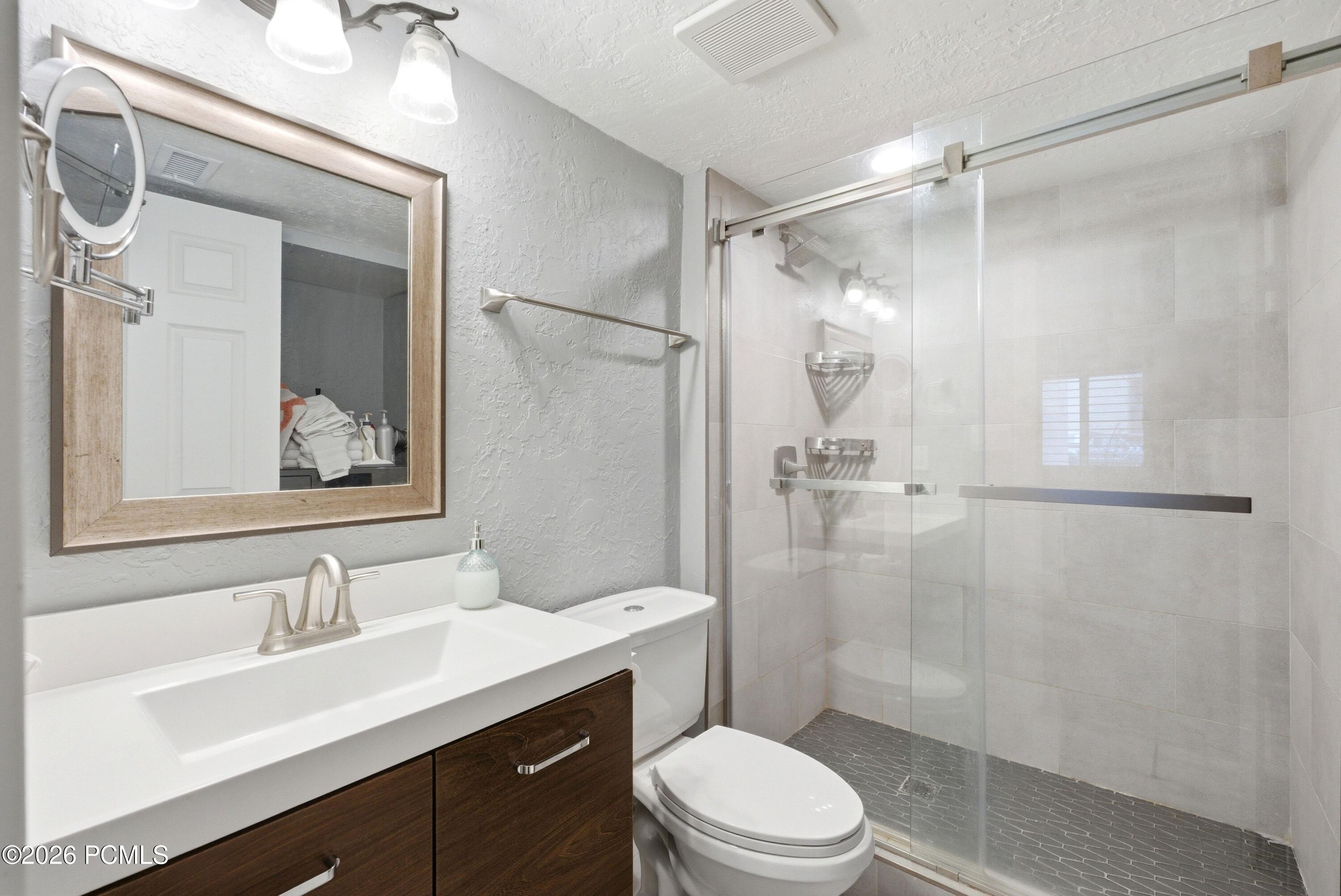 2000 Prospector Avenue 102