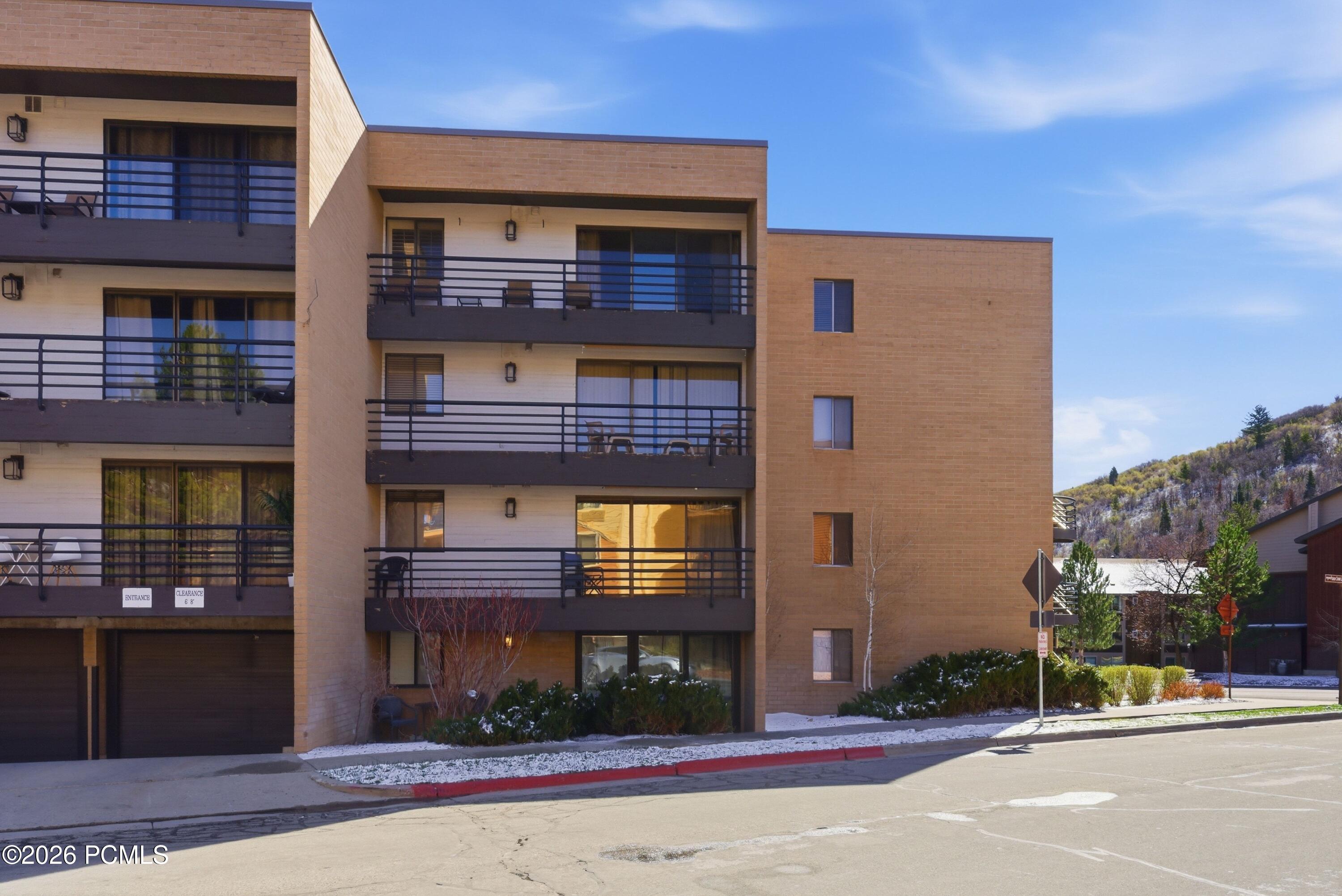 2000 Prospector Avenue 102