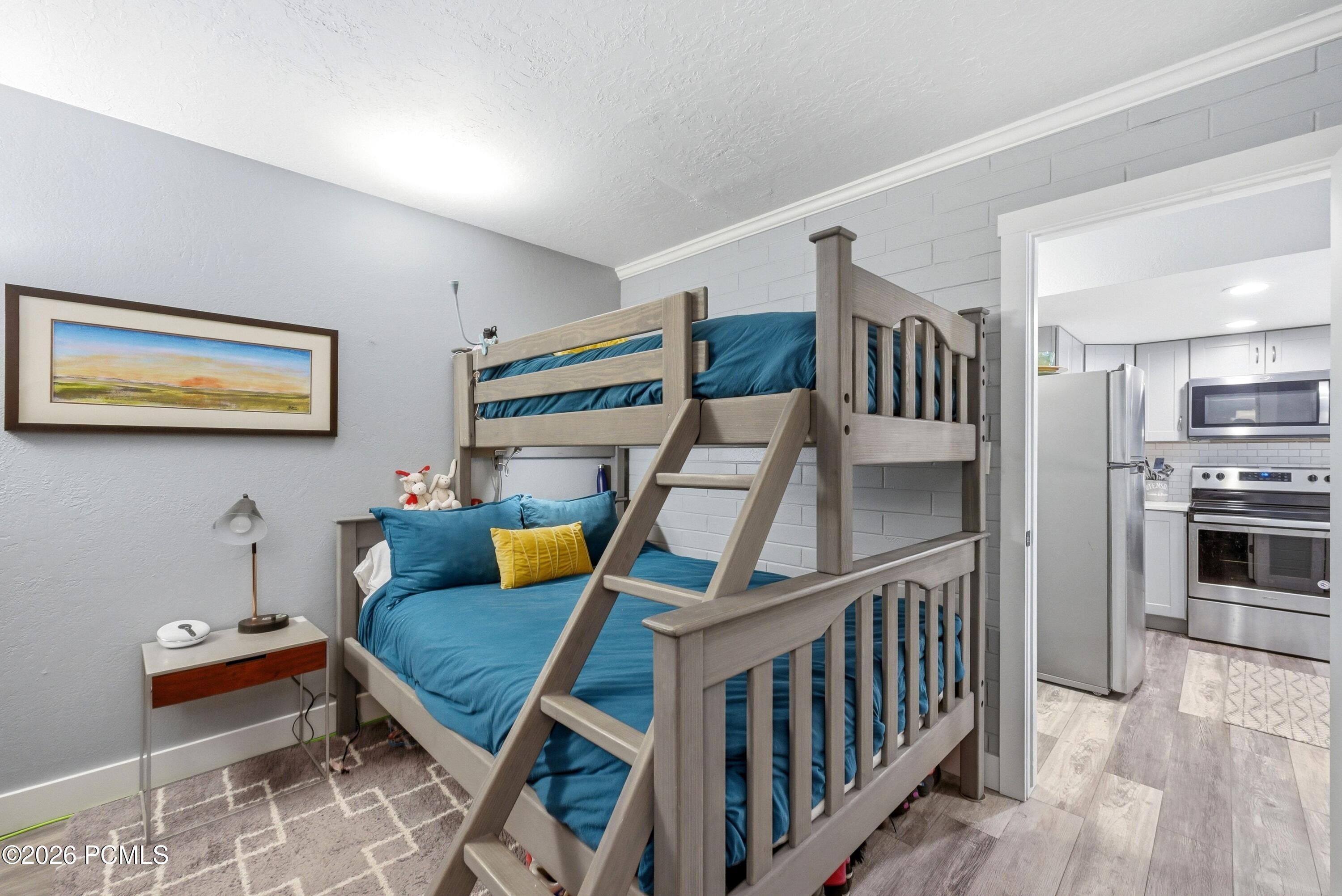 2000 Prospector Avenue 102