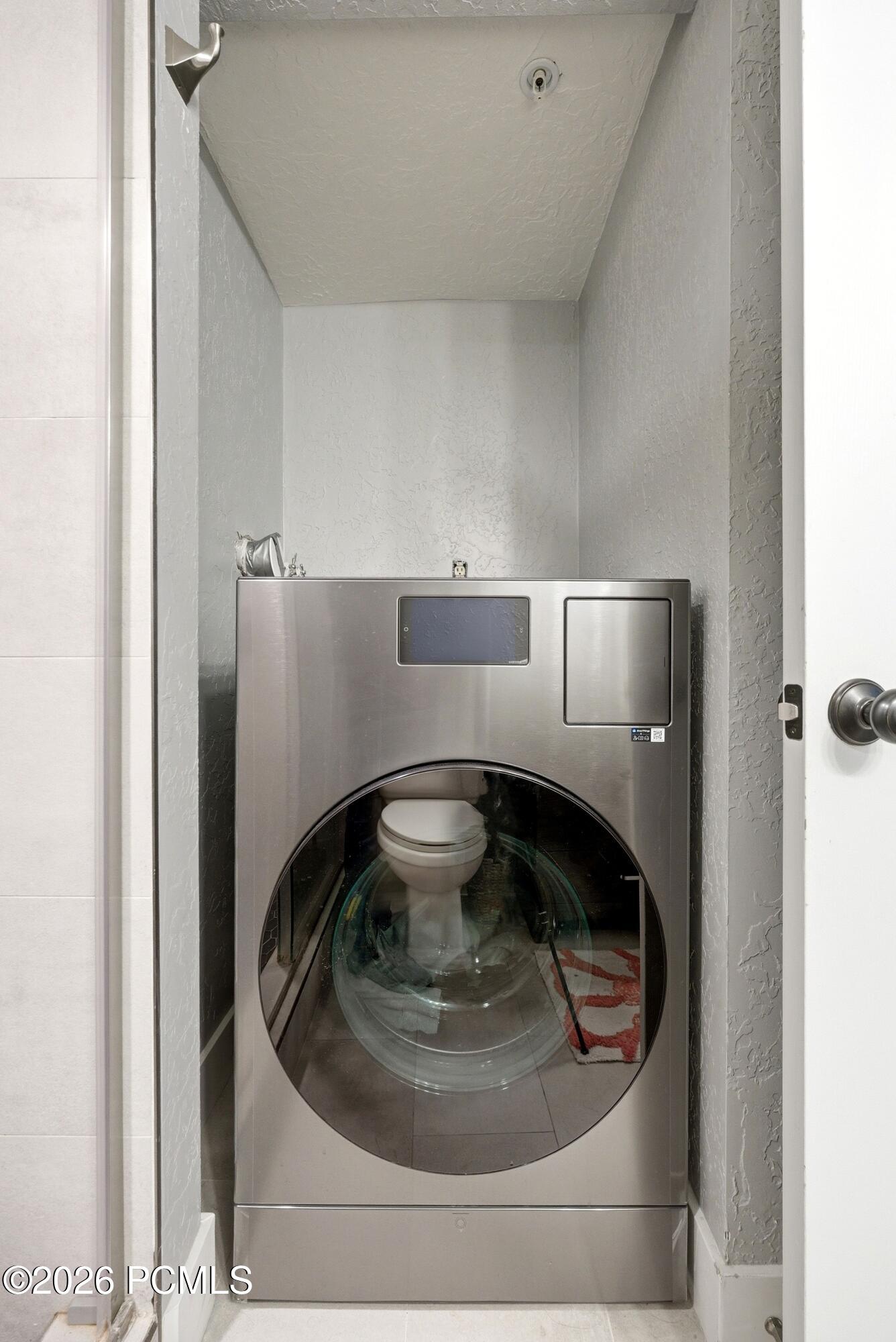 2000 Prospector Avenue 102