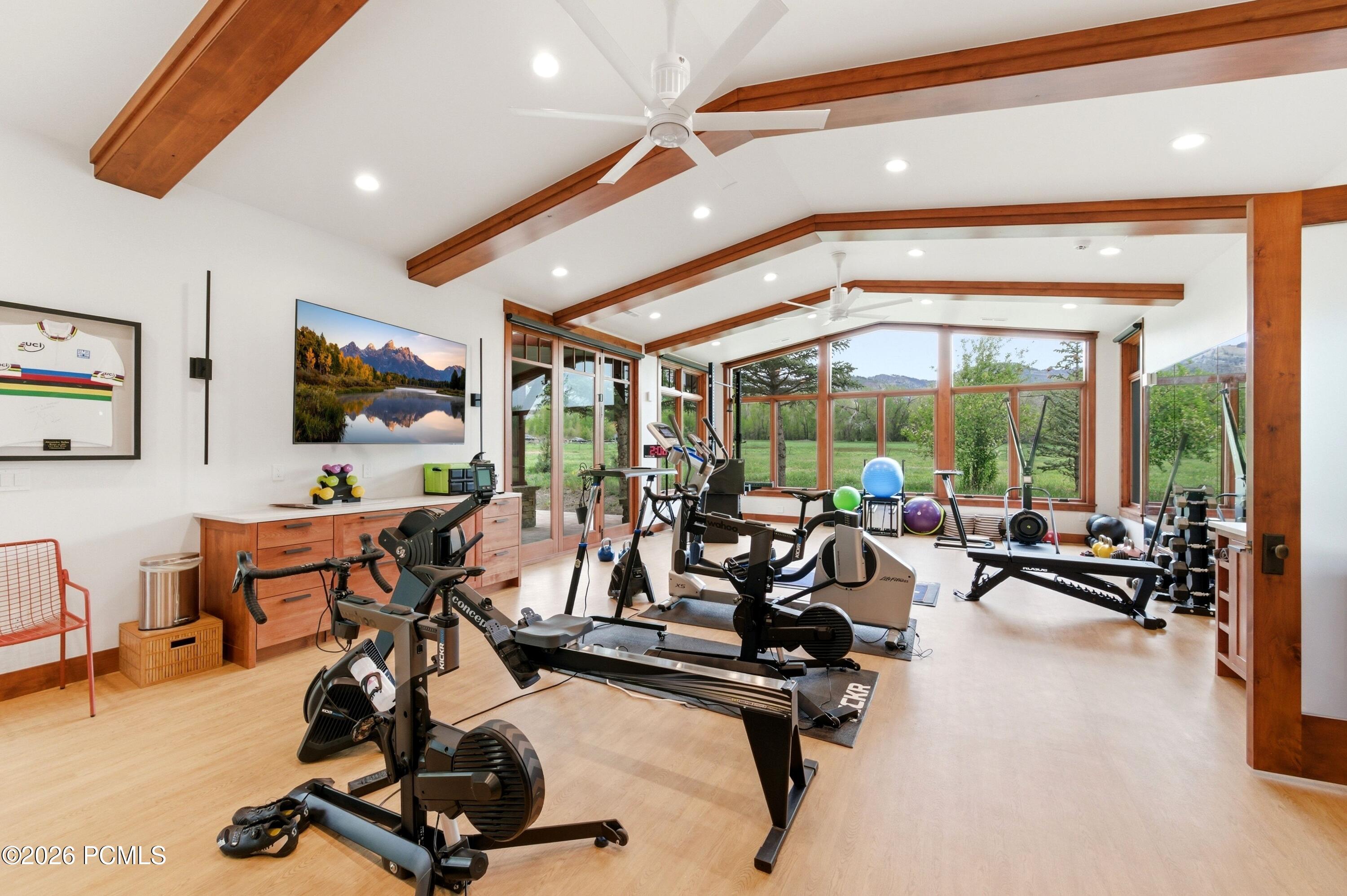 1042 W Quarry Mountain Lane