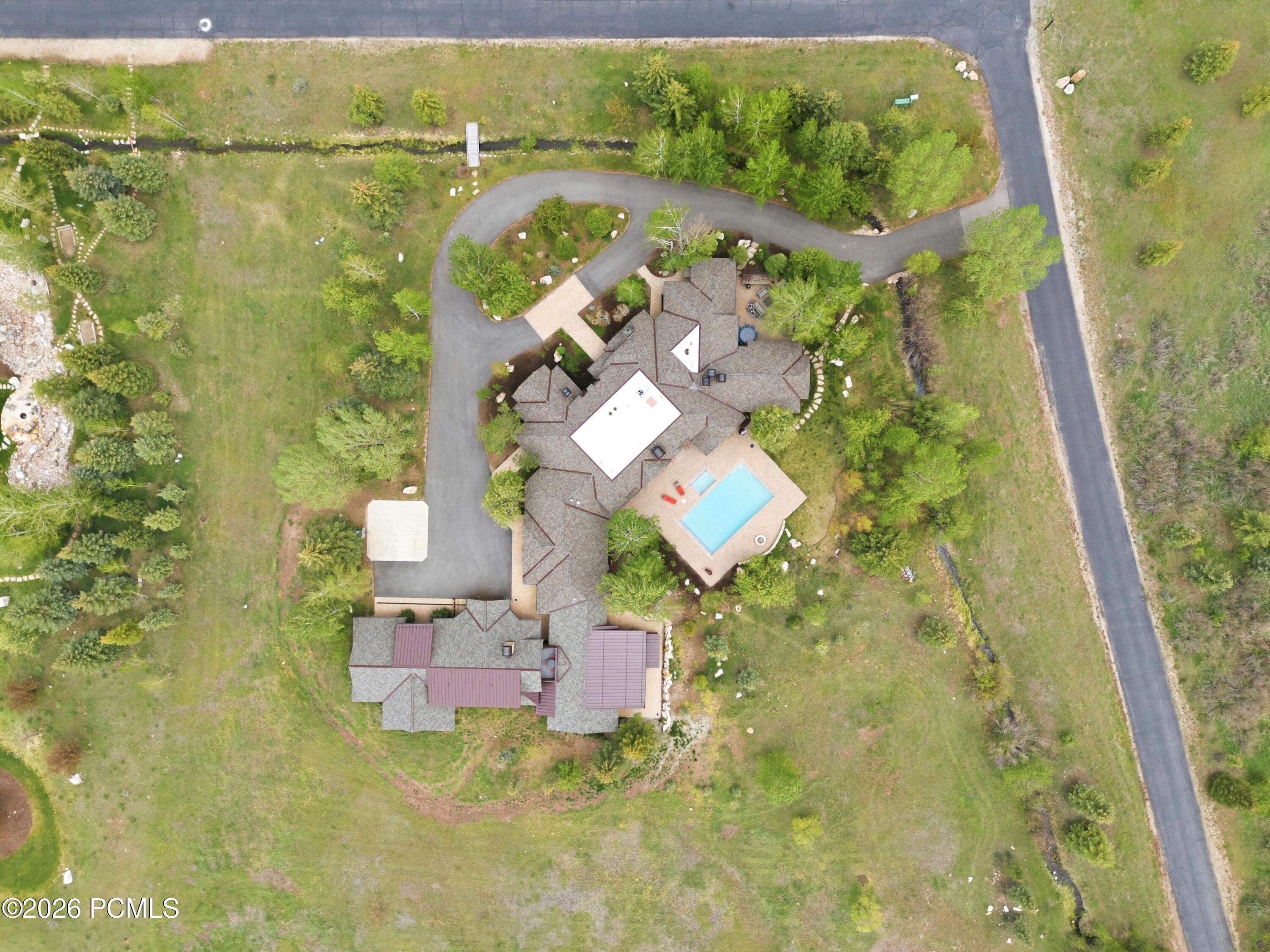 1042 W Quarry Mountain Lane