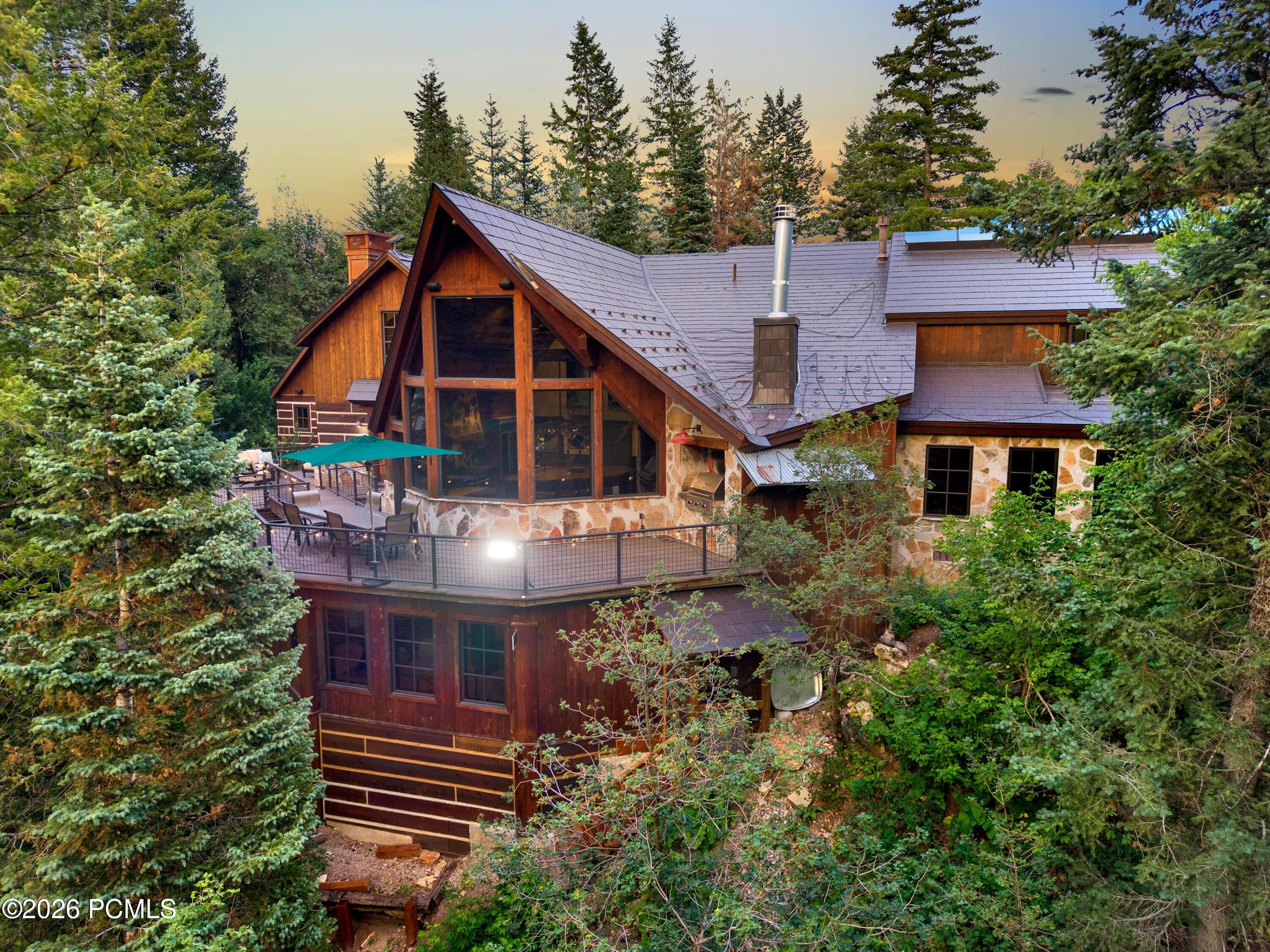 2983 E Ridgetop Drive