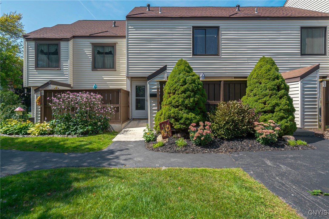 202 Harwinton Court