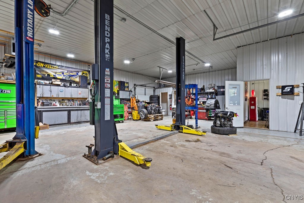 8984/8998 Brewerton Road