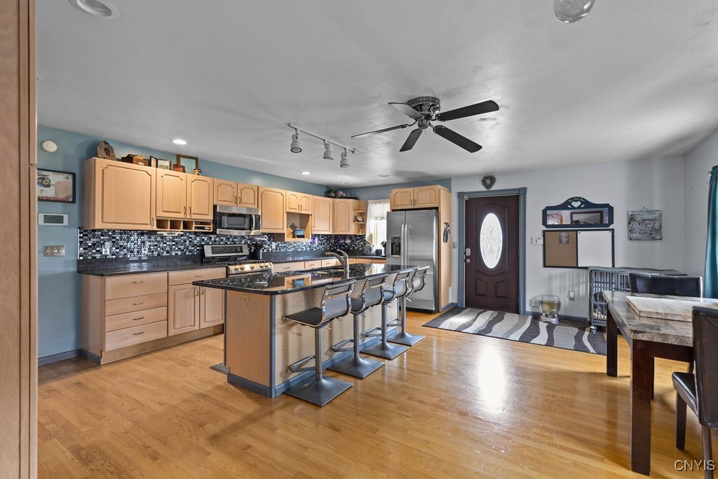 8984/8998 Brewerton Road