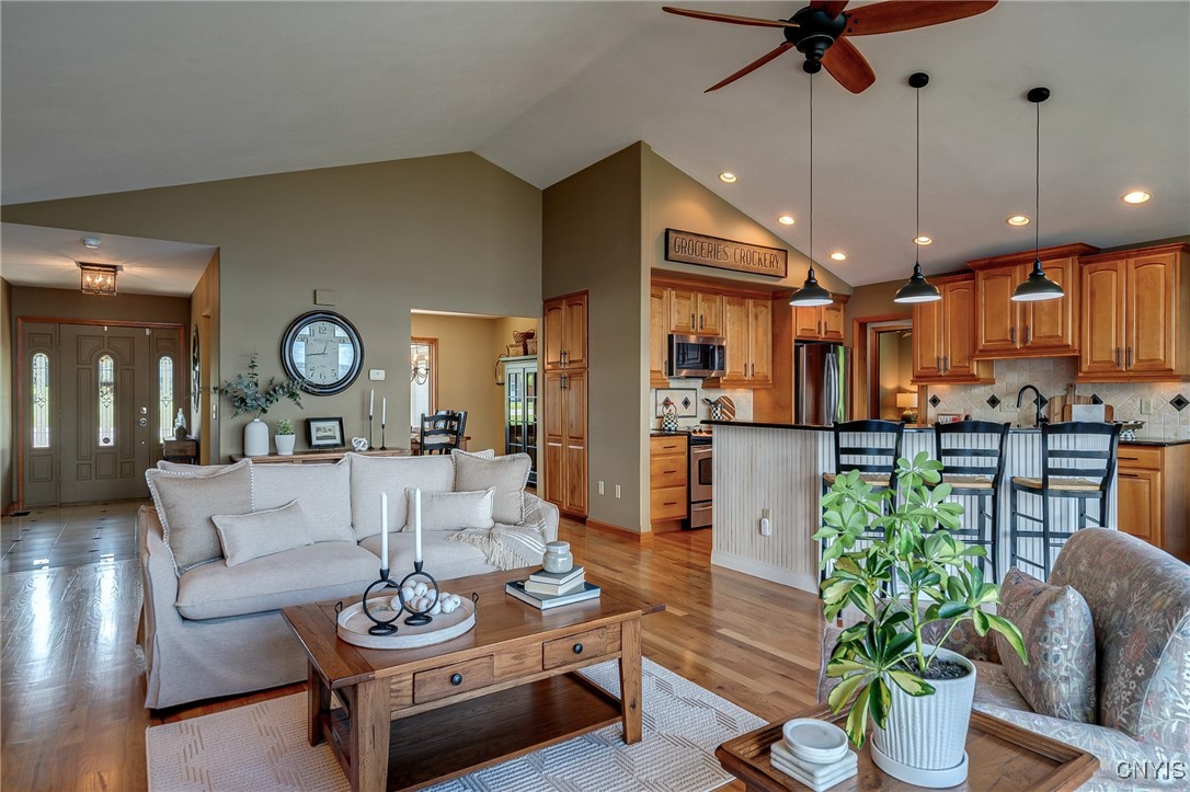 2811 White Haven Road