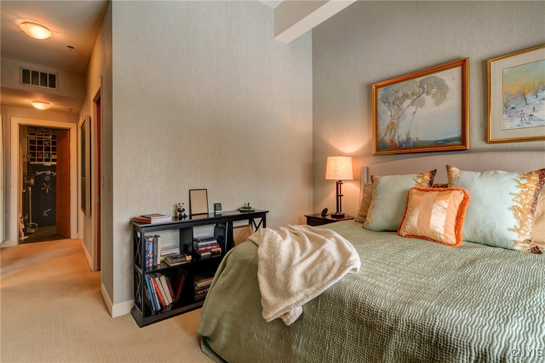 211 West Jefferson Street 405