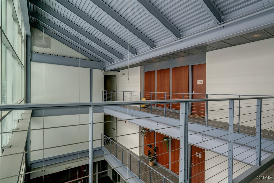 211 West Jefferson Street 405