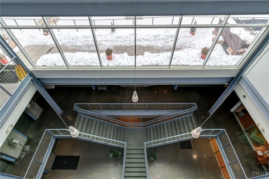 211 West Jefferson Street 405