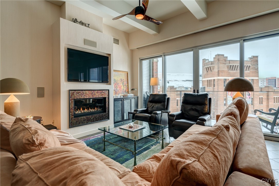 211 West Jefferson Street 405